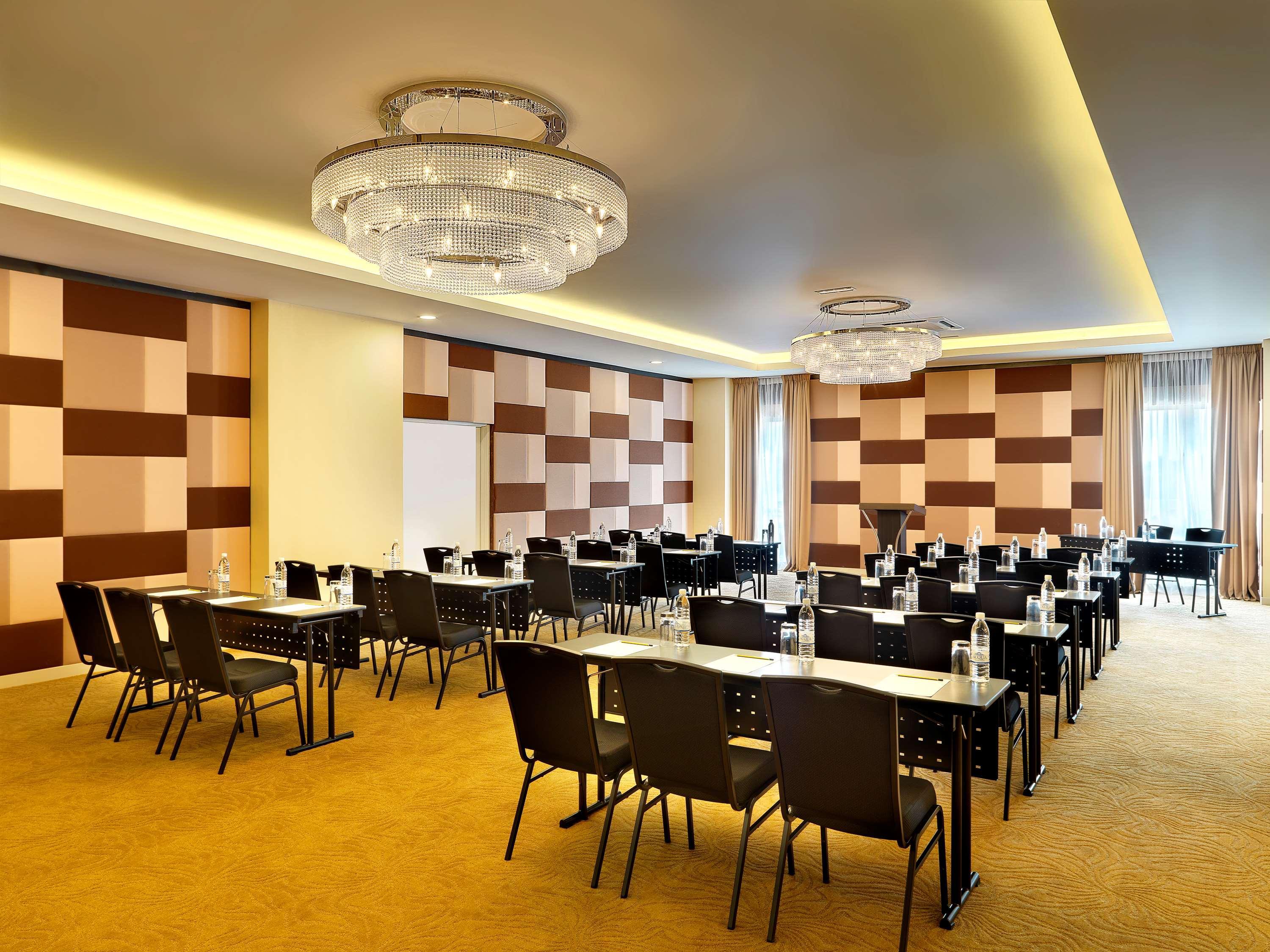 Wyndham Garden I-City Shah Alam Exterior foto