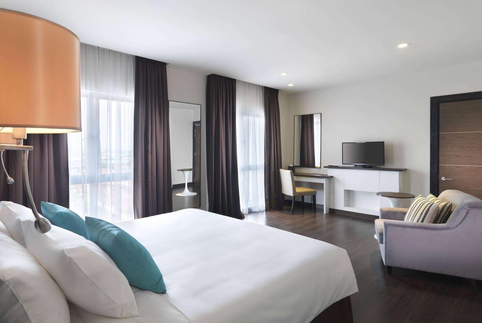 Wyndham Garden I-City Shah Alam Exterior foto